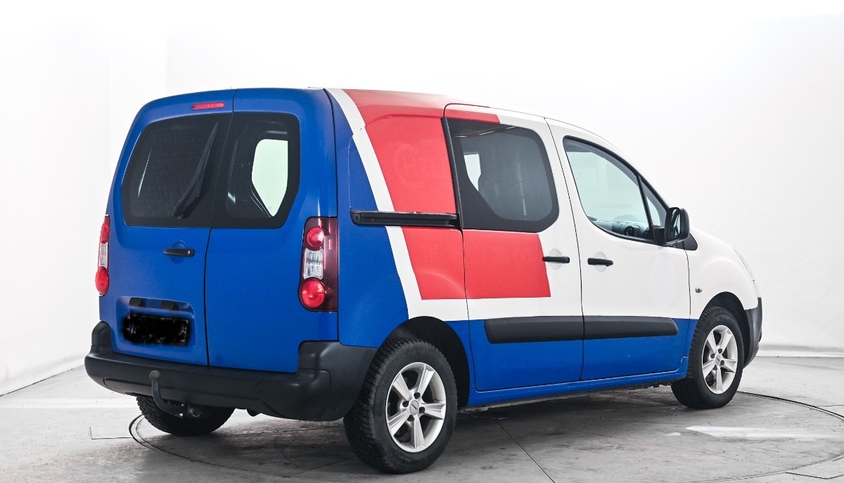 Citroën Berlingo 90 CV, AUTOMATIQUE SUPPORT DE REMORQUAGE , AC , Année modèle 2015 – Image 4