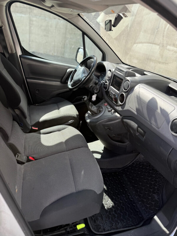 Citroën Berlingo / 4x4/ FAIBLE KM/ TOUS SERVICES – Image 16