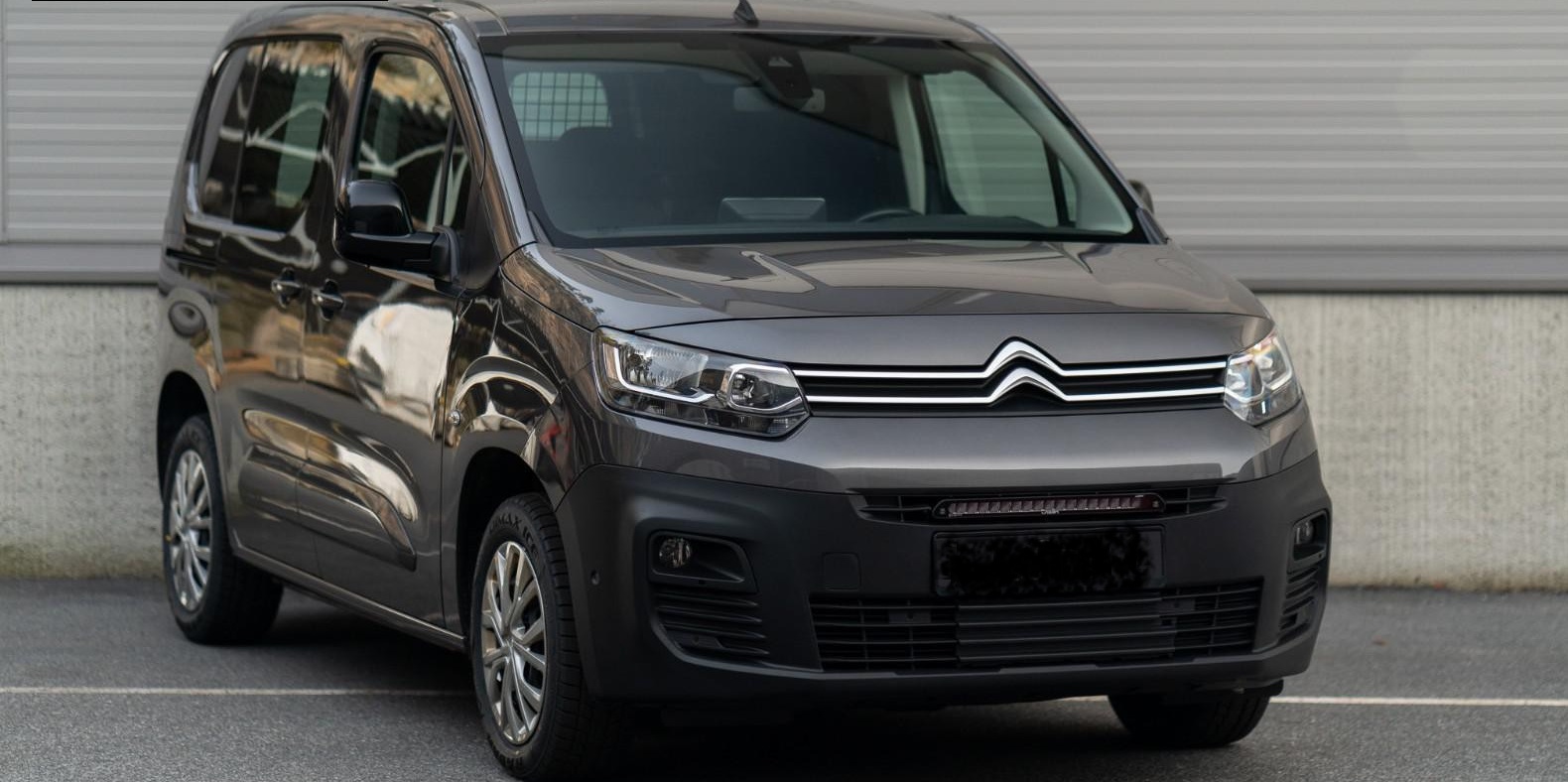Citroën Berlingo Automatique/L1/Webasto/2 portes coulissantes/ modèle 2021 – Image 2