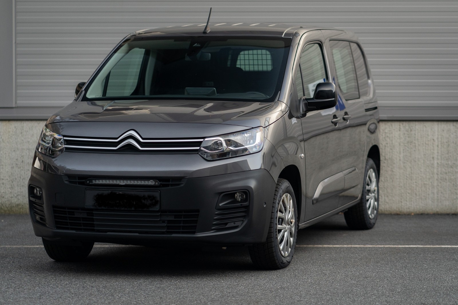 Citroën Berlingo Automatique/L1/Webasto/2 portes coulissantes/ modèle 2021 – Image 6