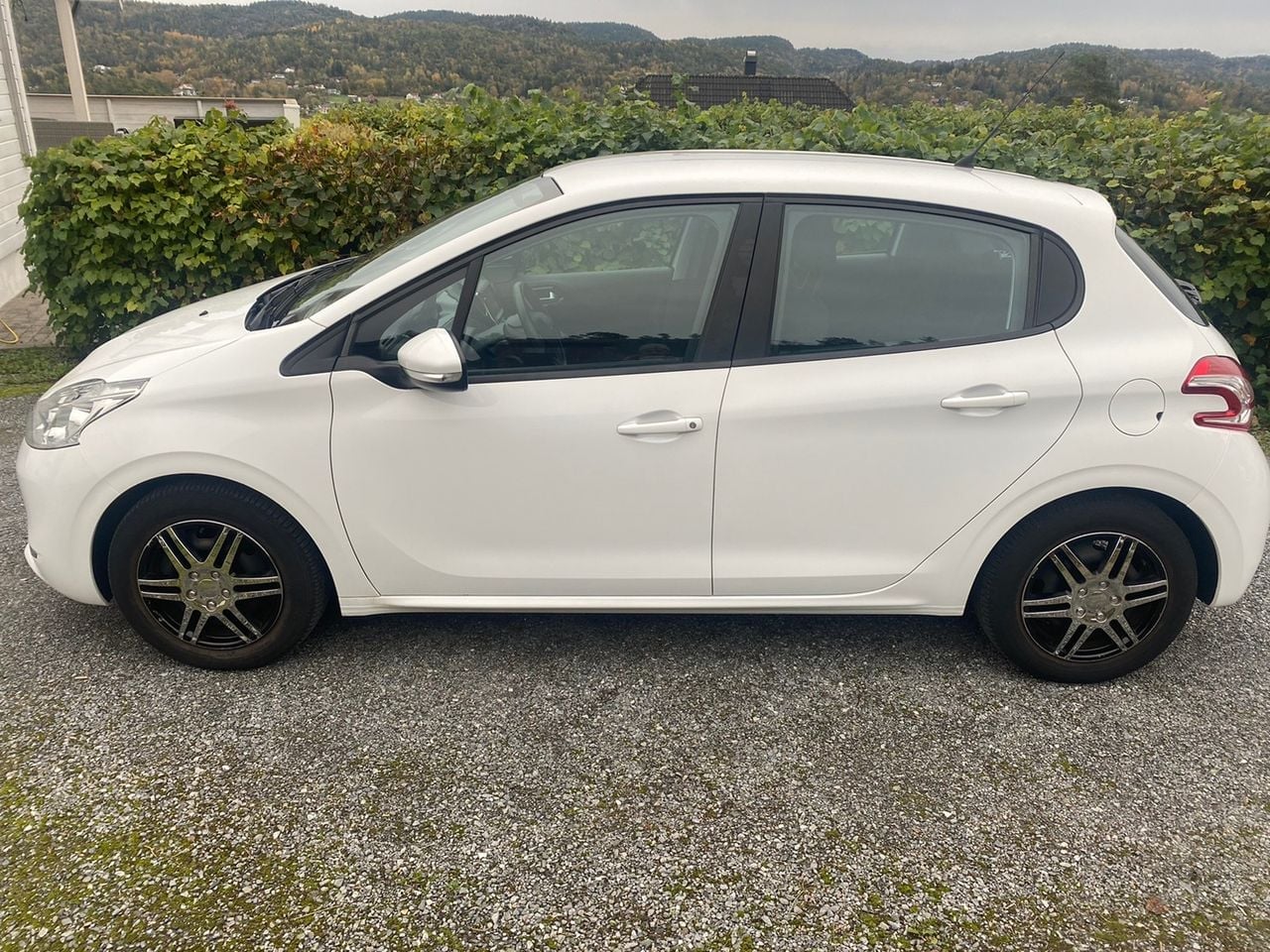 Peugeot 208 – Image 3