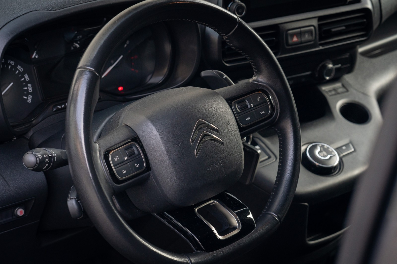 Citroën Berlingo Automatique/L1/Webasto/2 portes coulissantes/ modèle 2021 – Image 12