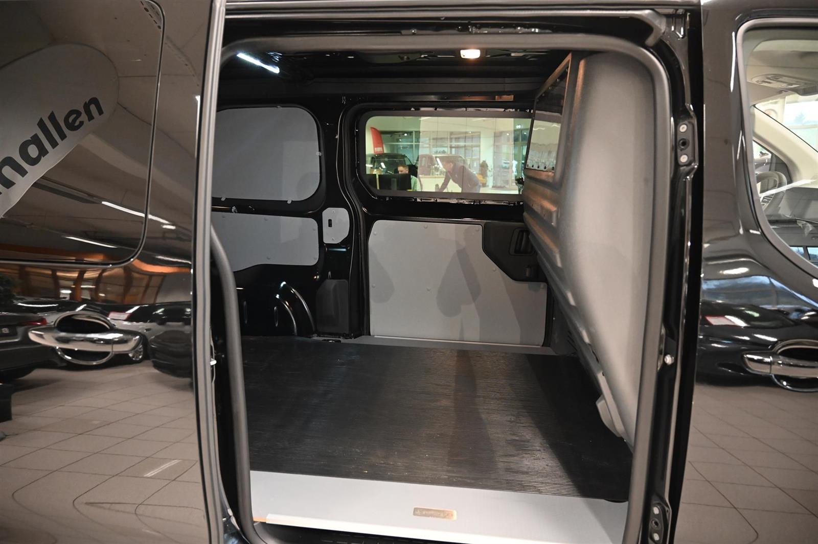 Citroën Jumpy 2.0 HDI 177 ch /Proff FACELIFT Black Edition / 2024 /6 590 km/ Automatique /Diesel – Image 11