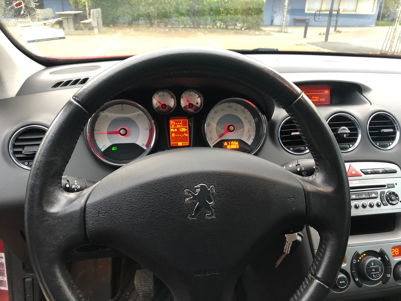 Peugeot 308 – Image 6