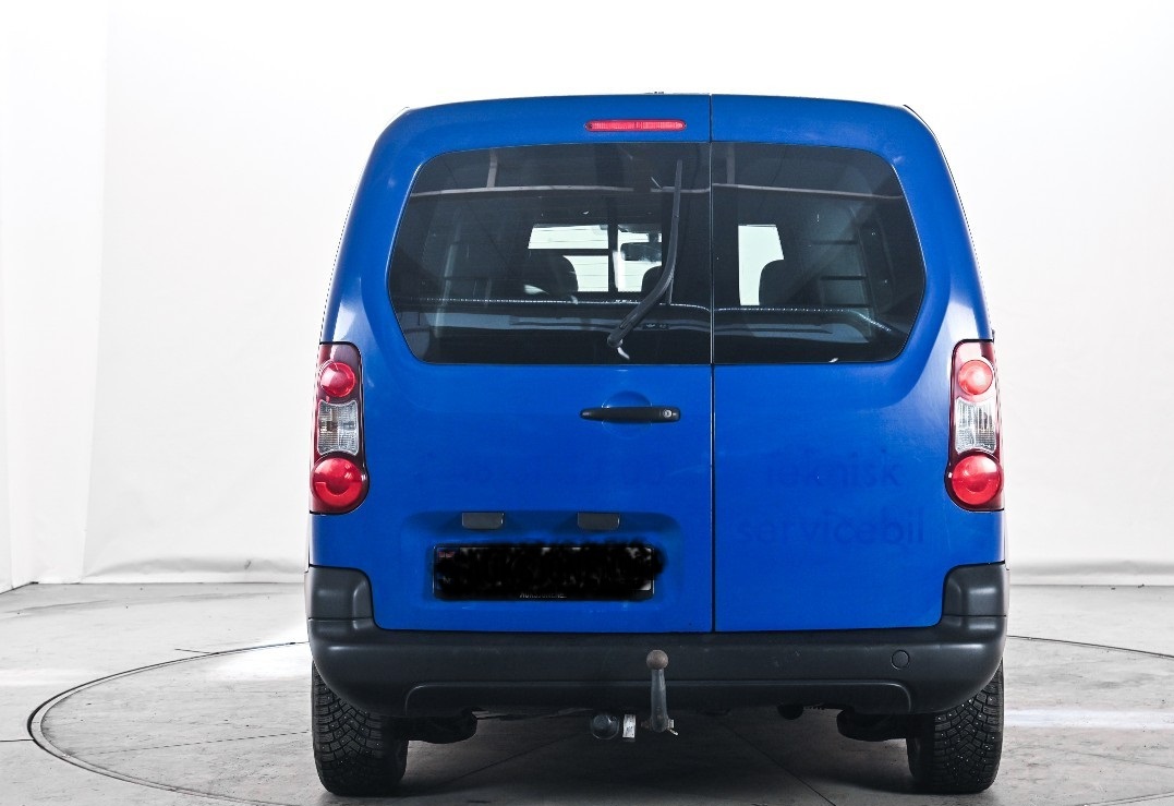 Citroën Berlingo 90 CV, AUTOMATIQUE SUPPORT DE REMORQUAGE , AC , Année modèle 2015 – Image 7