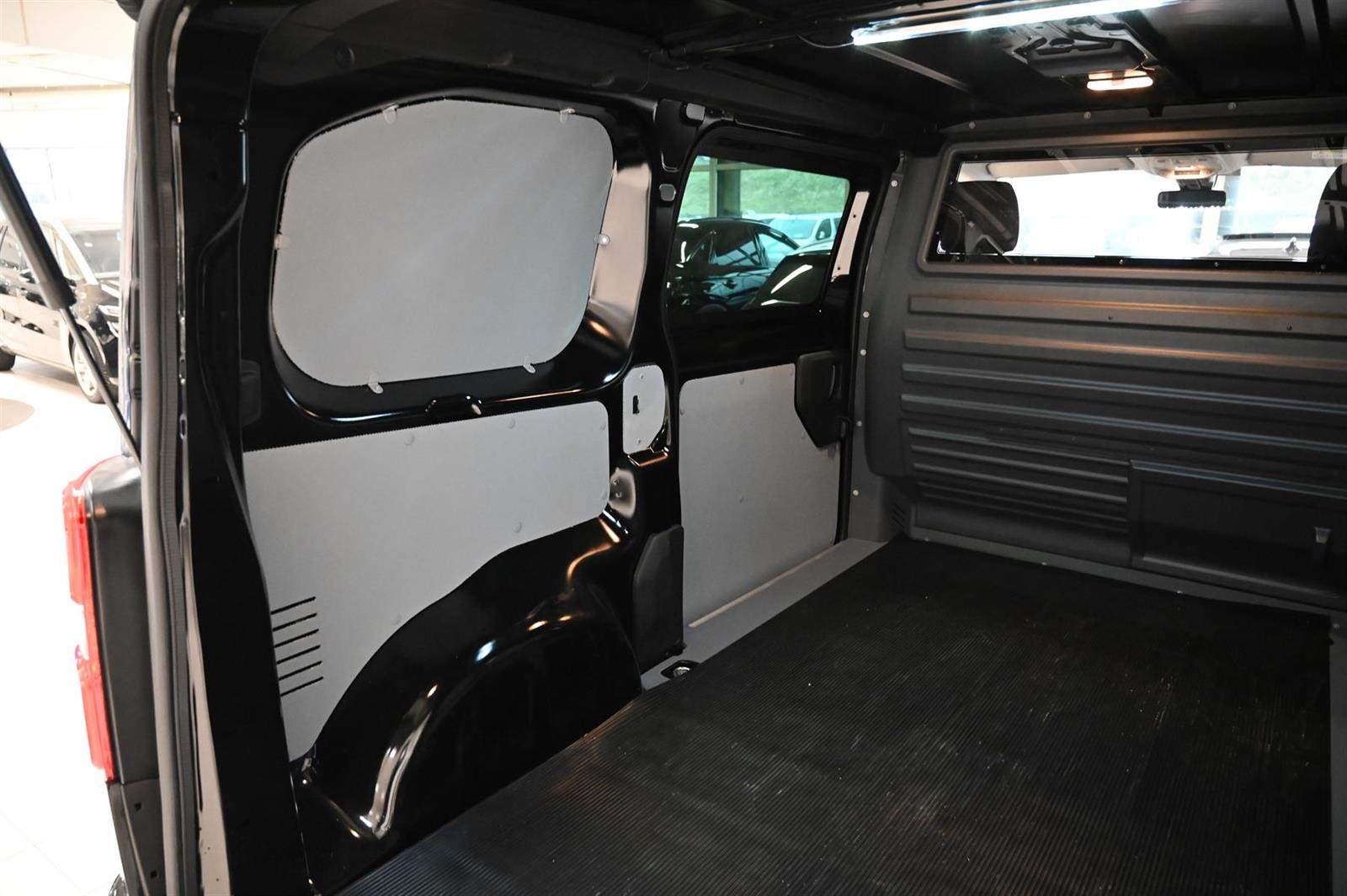 Citroën Jumpy 2.0 HDI 177 ch /Proff FACELIFT Black Edition / 2024 /6 590 km/ Automatique /Diesel – Image 13