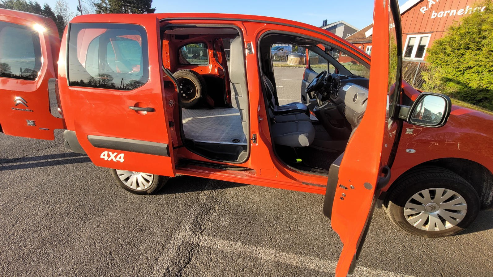Citroën Dangel Berlingo 2016 1.6-99 D 4X4 – Image 12