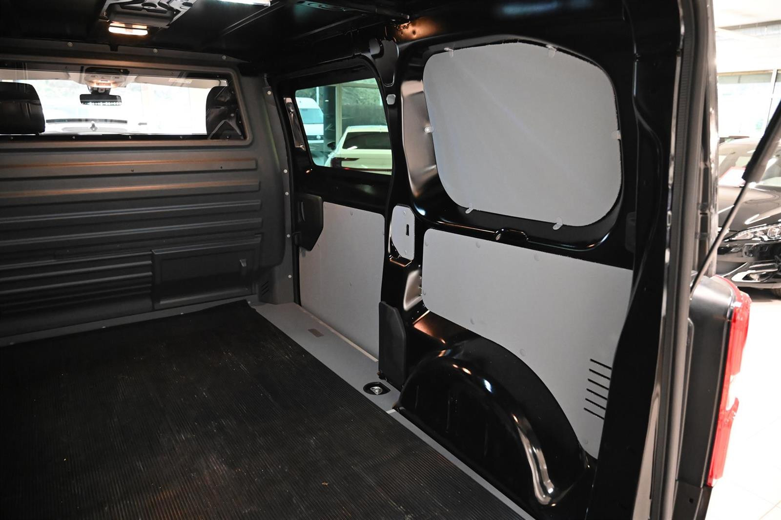 Citroën Jumpy 2.0 HDI 177 ch /Proff FACELIFT Black Edition / 2024 /6 590 km/ Automatique /Diesel – Image 12