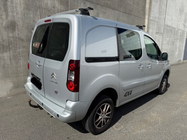 Citroën Berlingo / 4x4/ FAIBLE KM/ TOUS SERVICES – Image 4