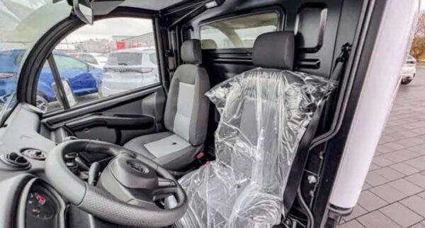 Aixam D truck – Image 4