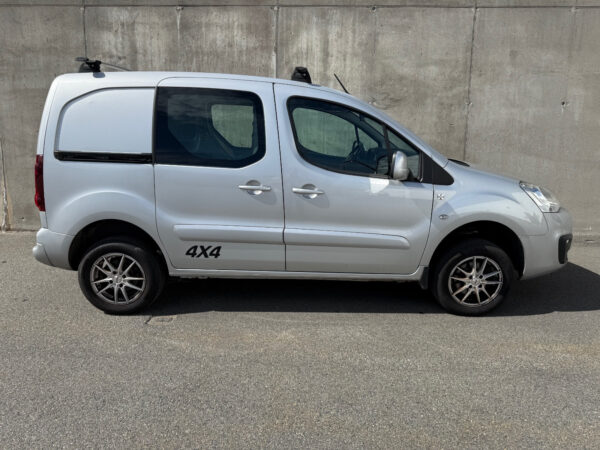 Citroën Berlingo / 4x4/ FAIBLE KM/ TOUS SERVICES – Image 21