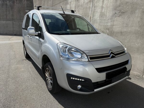 Citroën Berlingo / 4x4/ FAIBLE KM/ TOUS SERVICES – Image 3