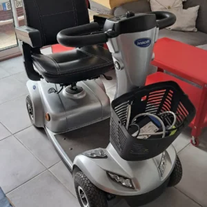 scooter électrique handicapé Invacare leo