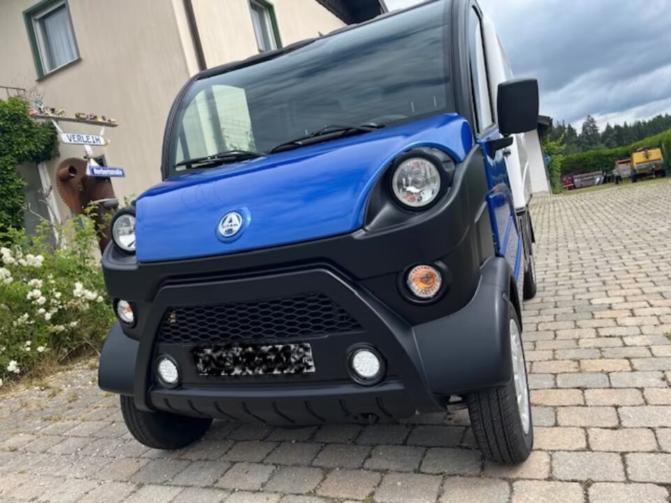 Aixam D-Truck Van Sans permis avec Camera – Image 17
